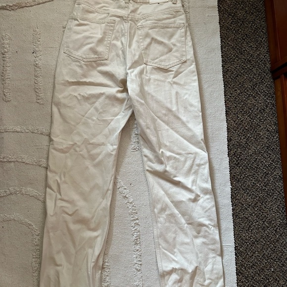 White Jeans - Picture 1 of 3